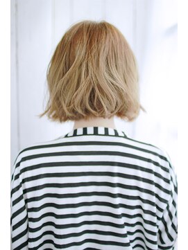 ヌーヴ(n.v.) 20代30代40代 抜け感ミックスカール【京都駅】