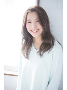 グーフォ(gufo) センターパートゆる巻きカジュアル