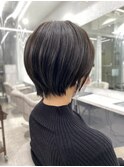 ミニボブ　前下がりショート