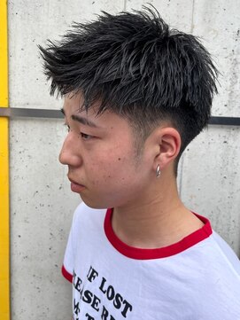 ヒュイル バイ ニアウ(Hwyl by Niau) メンズショートマッシュパーマスパイラルパーマニュアンスパーマ