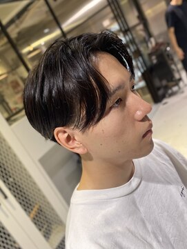 フランクスバーバーザスタンド(Frank’s barber the stand) ツーブロックセンターパートE