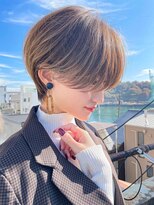 30代40代50代耳かけショート前髪なしハンサムショートカット
