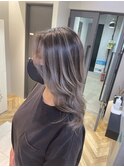 バレイヤージュホワイトシルバー