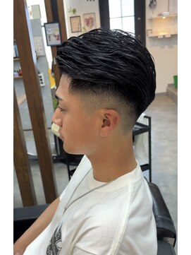 バタクラン(BATACLAN) フェード/ジェントル/カット/メンズ/シェービング/理容室/眉毛