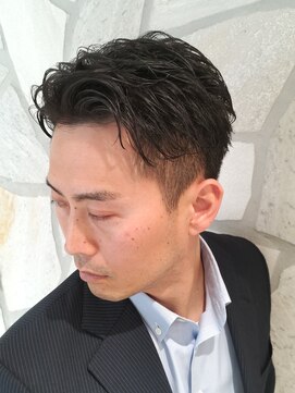 ヨシザワインク バンダイ(YOSHIZAWA Inc. BANDAI) 新発田万代理容バーバーフェードアイロンパーマ濡れパン色気渋い