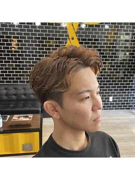 バーバーショップブロー(BARBER SHOP BLOW) センターパート