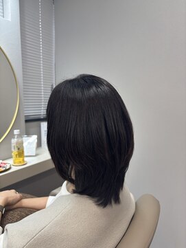 アオ 花咲町(a-o) ツヤ髪ミディアムヘア♪