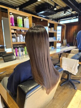 オードット ヘアデザイナーズ(O.hair designers) 切りっぱなしからロングスタイル！