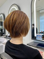 メゾンブラン 川西阪急店(Maison Blanc)&nbsp;小顔見せ◎前下がりタイトショート×艶髪ケア