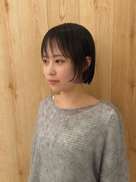 アルネ(arne) 顔まわりレイヤー切りっぱなしボブ