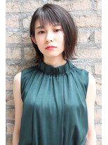 ラ シェンテ 宝塚(La Sente) アッシュグレージュワンレングス切りっぱなしボブ