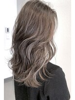 リル(Lille 橋本)&nbsp;ハイライトカラー×波巻きロング[Lille橋本/橋本駅]