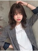 外ハネミディアムでオシャレモテ髪★透明感ベージュ