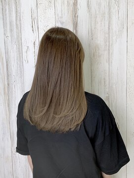 シューフルール(chou-fleur) 【cfm gloss color】柔らか質感のスモークグレイ