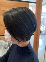 アドラーブル 駅南店(adorable)&nbsp;30代40代脱白髪染めカラー前下がりショート丸みアッシュベージュ