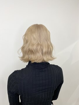 アルマバイロサ(ALMA by ROSA) 切りっぱなしハイボブ/担当:【ギャル仙人】RENTA