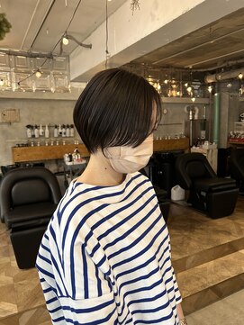 ウィークエンド(WEEKEND) ナチュラル丸みショート