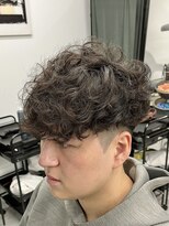 ラヴィズムバイフィフス(LUVISM by fifth)&nbsp;スペインカールスパイラルパーマ刈り上げ万代新潟駅