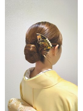 ヘアーアンドメイク ディライト(Hair&Make Delight) シニヨン