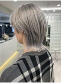 韓国風メンズカット中華ヘアハイトーンコンマヘアセンターパート