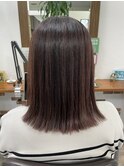 ピンクベージュ