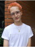 刈り上げショート　ブリーチデザイン　海外風