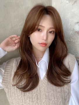 ラルユー 金山(LallYou) 2wayバングでイメチェン！顔まわりレイヤーくびれヘアが人気