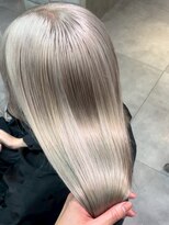 ベレーザ 渋谷(BELEZA) 16049ブリーチ&ダブルカラーホワイトブロンドアッシュブロンド