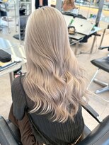 サンク 原宿 表参道(cinq)&nbsp;ダブルカラーミルクティーベージュハイトーンレイヤーカット韓国