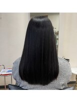 五感鷹匠 髪の診療所 艷黒髪のまっすぐセミロング 50代|毛髪復元