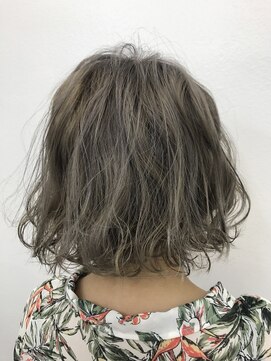 トロニー(TLONY) 透け感ボブ