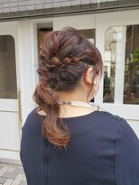 アンテシニヨン(Un the Shiniyon)&nbsp;ポニーテールアレンジ