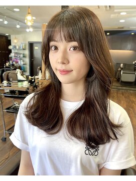 レイラバイアフロート 吉祥寺(Lila by afloat) ペールベージュふんわりレイヤーカット【Lila by afloat小笠原】