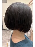 前下がりボブ