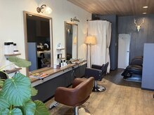 ラカル(racal)の雰囲気（隠れ家的なプライベートサロンRACALのアンティークな店内）