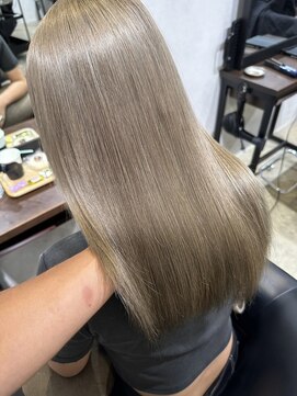 メリー オオサカ(Merly Osaka) 艶ミルクティーカラー