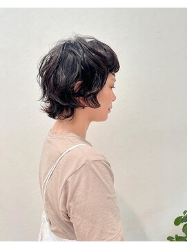 サロンドオクシー(Salon de OXY) クセ毛風ショートバングボブ