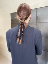 ヘアーアイスカルテット(HAIR ICI QUARTET)&nbsp;大人気20代30代◎カチモリ編み下ろしタイトシニヨン