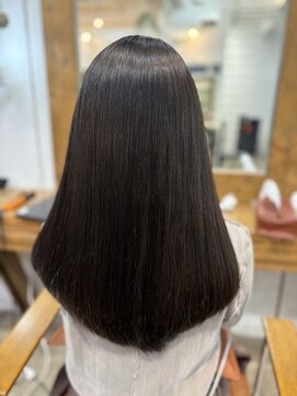 ニューラインギンザ(New-Line 銀座) ★廣中優奈★20代30代　艶髪セミロング