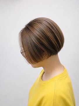 アサクラ シンキタ(ASAKURA SHINKITA) ぼかしハイライト艶ボブ