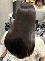フィルムス ヨコハマ プラス(FILMS 横浜 +) セミロング/くびれレイヤー/髪質改善/顔周り/横浜+