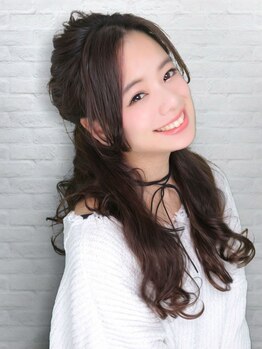 トップヘアー ベイエリア店(TOP HAIR)の写真/気さくな実力派スタイリストのセンスと技術に満足度UP★学生さんも主婦の方も、気軽に寄れる人気サロン！