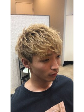 ネクストヘア(Next hair) 束感×ブリーチ×ショート