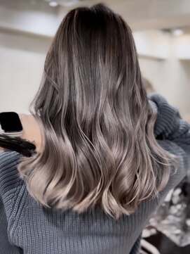 サイン 表参道(SIGN) グレージュカラー/ベージュカラー/ハイライト/白髪ぼかし/表参道