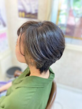 美容室 ティンカーベル イヤリングカラー