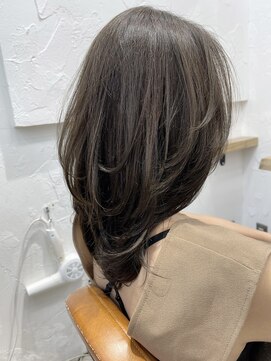 ミッシェル アフロート(michelle afloat) 20代30代40代50代ひし形レイヤーで軽やかに☆Sカーブカット