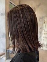 カムジーヘッド(COMEGHEAD)&nbsp;切りっぱなしボブ透明感ショコラベージュ丸みショート韓国20代