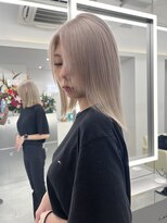 テイス 新宿(TACE)&nbsp;ホワイトグレージュ[ネビージュ/黒髪/小顔/新宿]