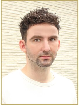 ジジバイワースホワイル(jiji by WORTH WHILE) 外国人風パーマウルフカルマパーマベリーショートダークアッシュ