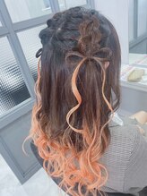 ショートからロングまでOK！シールエクステがある方も完璧に馴染ませ、理想のヘアアレンジをご提供♪